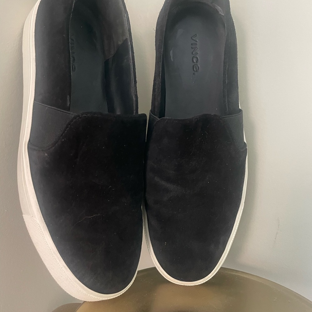 Vince Women’s Black Slip-On Shoes size 37 fits 37.5 or 38